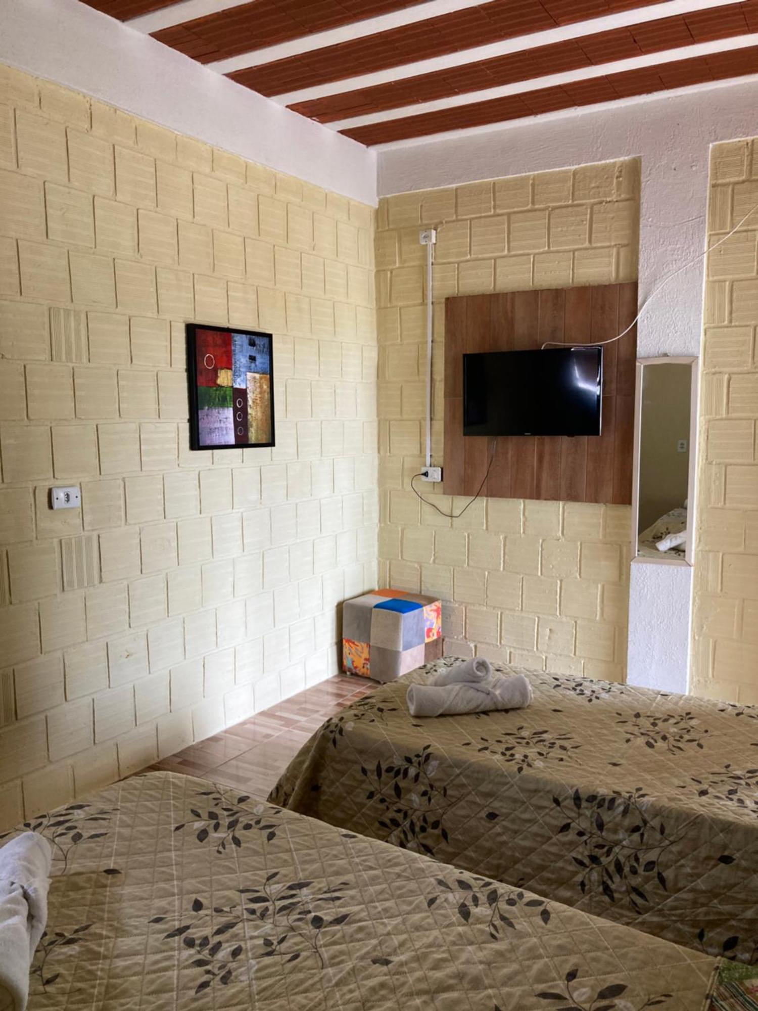 Pousada Vitoria Hotel ปีติงบู ภายนอก รูปภาพ